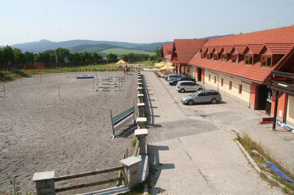 Hotel Farma Vysoka Chrastava Exterior photo